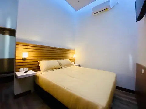 kamar dea lokha